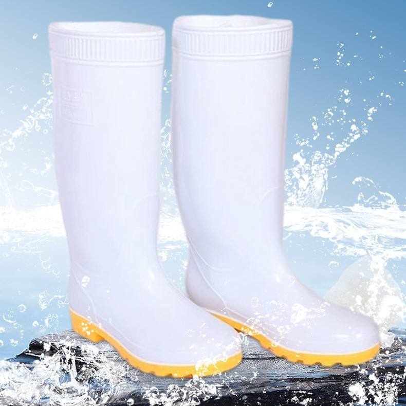Botes de pluja de PVC vs botes de pluja de goma: quin material s'adapta millor a les vostres necessitats?